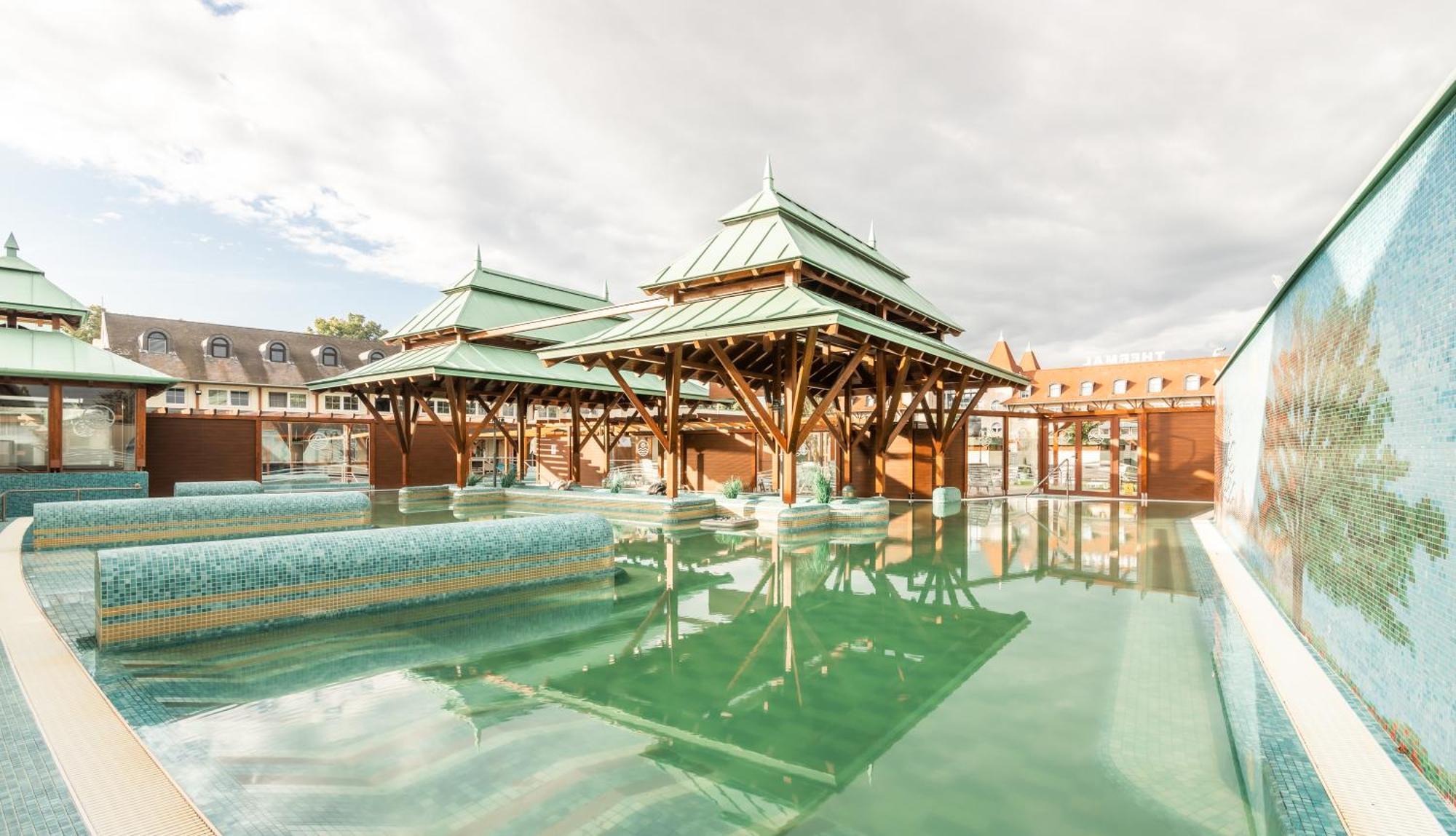 Aqua Hotel Termal Mosonmagyaróvár Dış mekan fotoğraf
