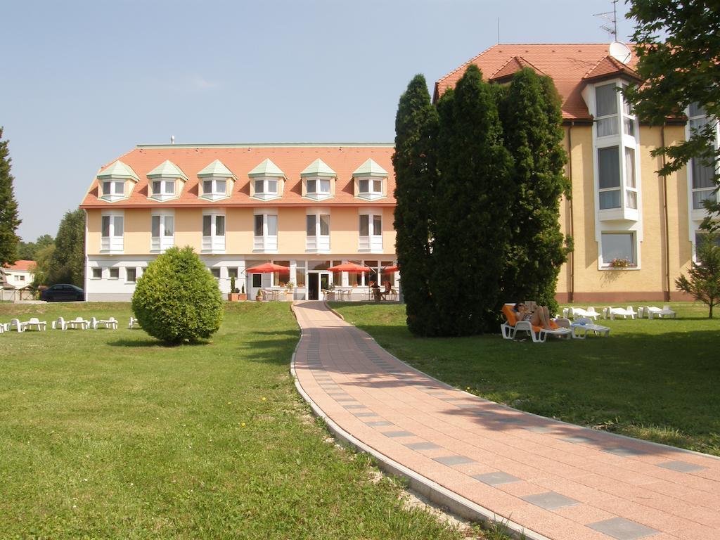 Aqua Hotel Termal Mosonmagyaróvár Dış mekan fotoğraf